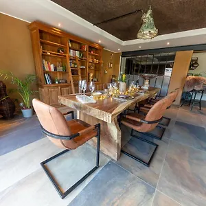 Bed & Breakfast & Breakfast, Niederpallen